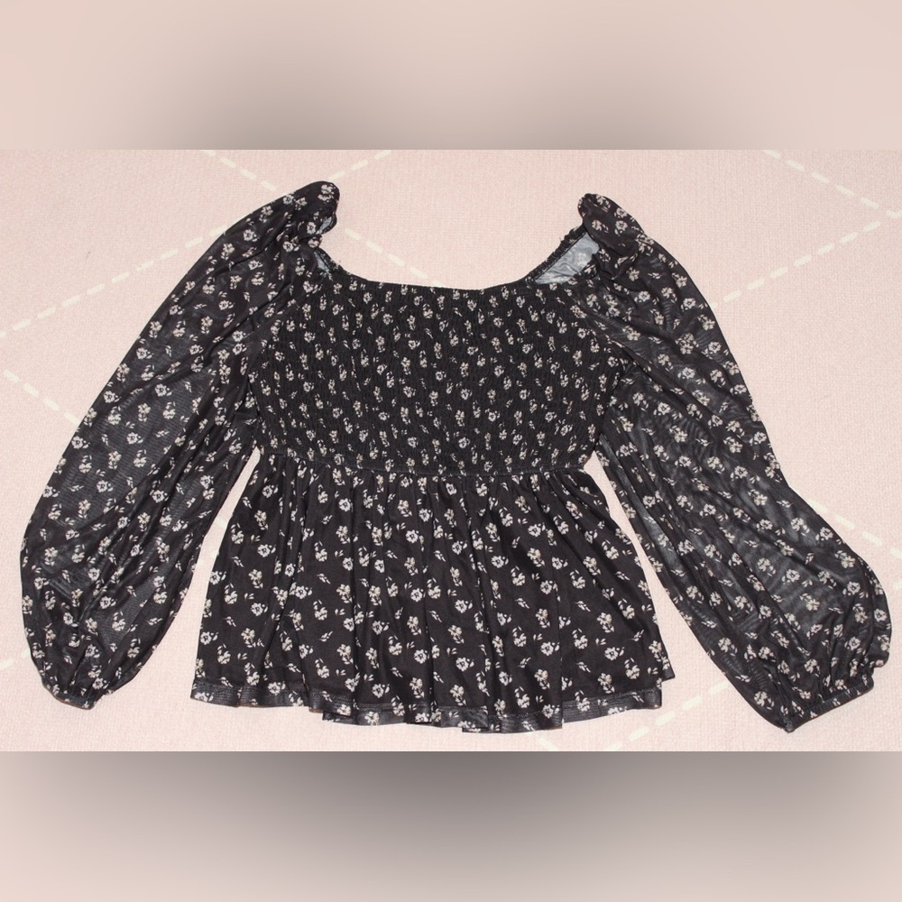 12 Thompson Floral Women’s Medium Blouse Spring Shirt